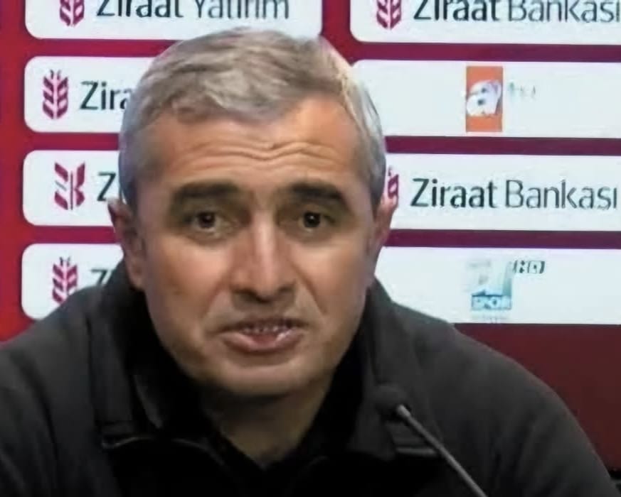 ELAZIĞSPOR MESUDİYELİ TEKNİK DİREKTÖR MUSTAFA SARIGÜL İLE SIKIŞTI