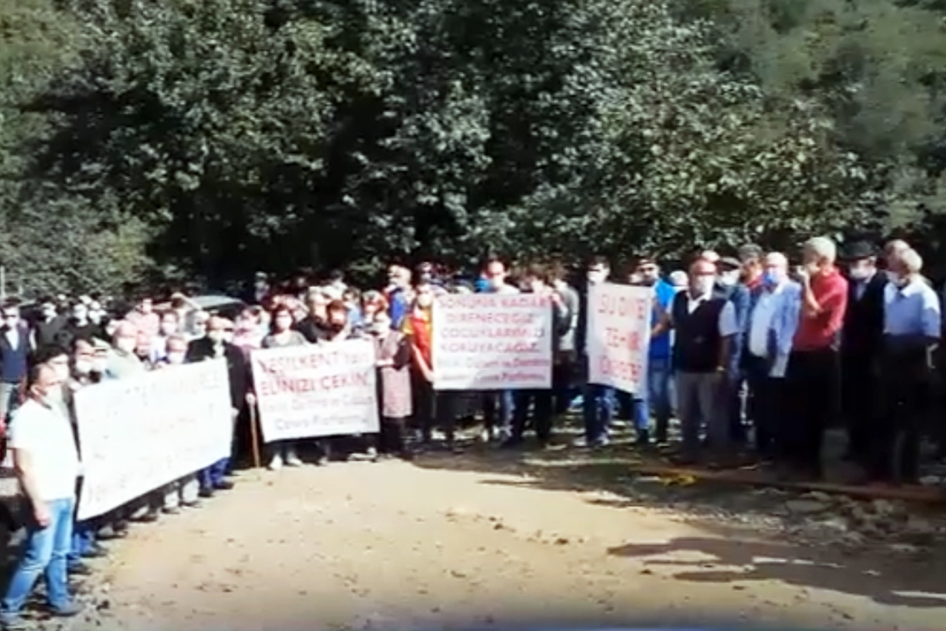 ÜNYELİLER DİRENDİ MADEN SONDAJI DURDURULDU ÜNYELİLER DİRENDİ MADEN SONDAJI DURDURULDU