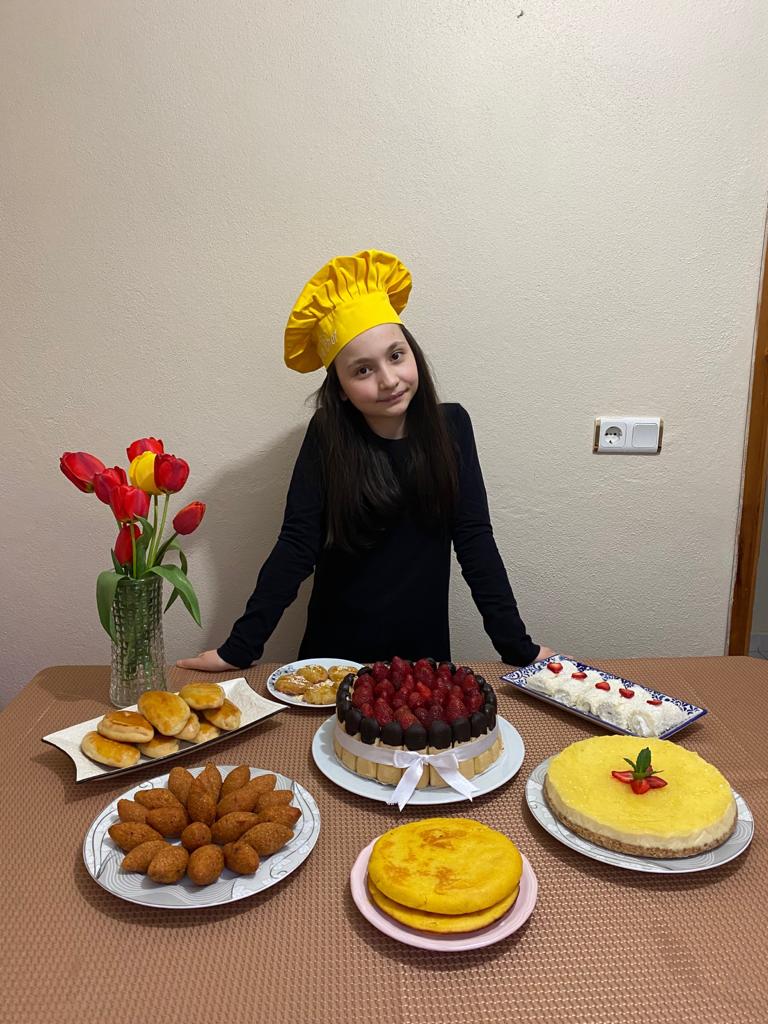 Ordulu Elif 14 yaşında Usta Aşçı oldu