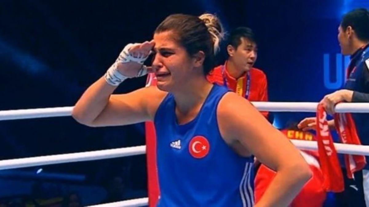 Busenaz Sürmeneli İlk Kadın Boks Olimpiyat Şampiyonu Busenaz Sürmeneli İlk Kadın Boks Olimpiyat Şampiyonu
