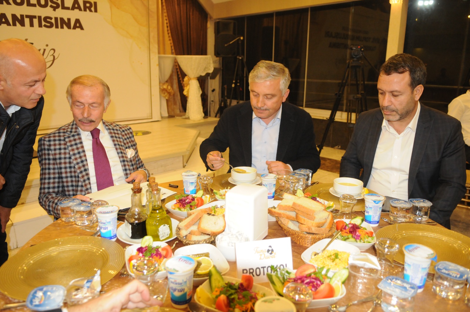BAYRAMPAŞA'DAN MESUDİYE'YE GÖNÜL KÖPRÜSÜ