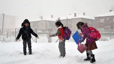 TÜRKİYE'DE TÜM OKULLAR BİR HAFTA TATİL