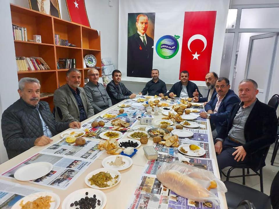 Beykozlu Ordulular Derneği Başkanı Sezayi Biçer Milletvekilliğinde Bende Varım Dedi Beykozlu Ordulular Derneği Başkanı Sezayi Biçer Milletvekilliğinde Bende Varım Dedi