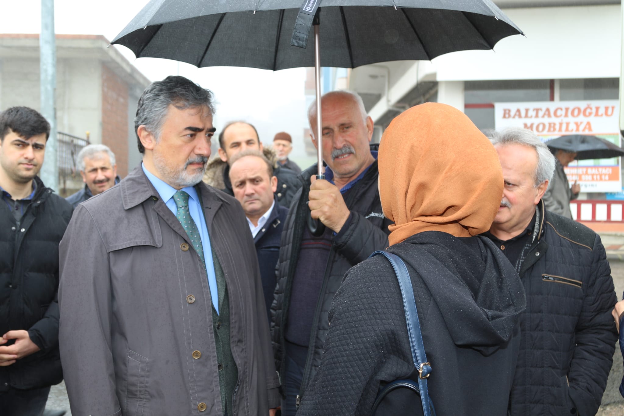Hamarat, “İlçelerde Hizmetlerimiz Konuşuyor” Hamarat, “İlçelerde Hizmetlerimiz Konuşuyor”