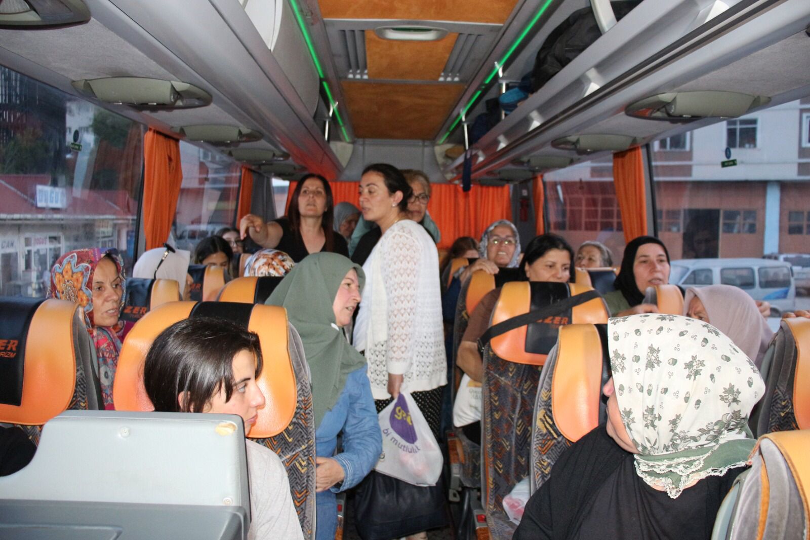 MESUDİYELİ KADINLARDAN MARDİN VE DİYARBAKIR’A KÜLTÜR GEZİSİ MESUDİYELİ KADINLARDAN MARDİN VE DİYARBAKIR’A KÜLTÜR GEZİSİ