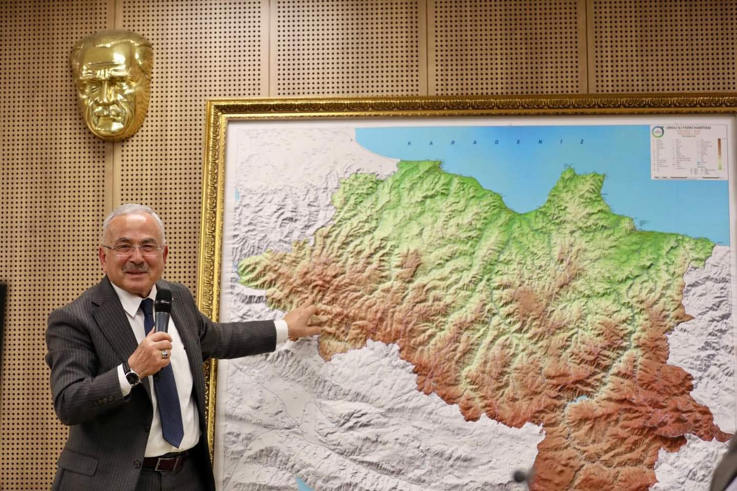 Başkan Hilmi Güler 2025'te Yapılacak Projeleri Açıkladı Başkan Hilmi Güler 2025'te Yapılacak Projeleri Açıkladı