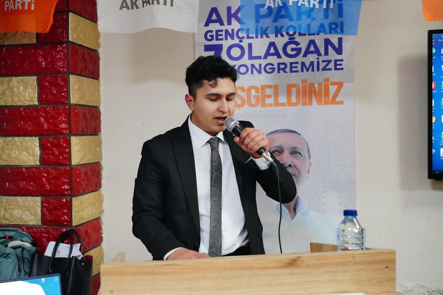 AK PARTİ MESUDİYE İLÇE GENÇLİK KOLLARI BAŞKANLIĞINA ARİF EMRE YILMAZ SEÇİLDİ AK PARTİ MESUDİYE İLÇE GENÇLİK KOLLARI BAŞKANLIĞINA ARİF EMRE YILMAZ SEÇİLDİ