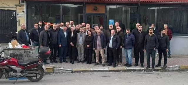 KAPAKLILAR DERNEĞİNE KADIN BAŞKAN KAPAKLILAR DERNEĞİNE KADIN BAŞKAN