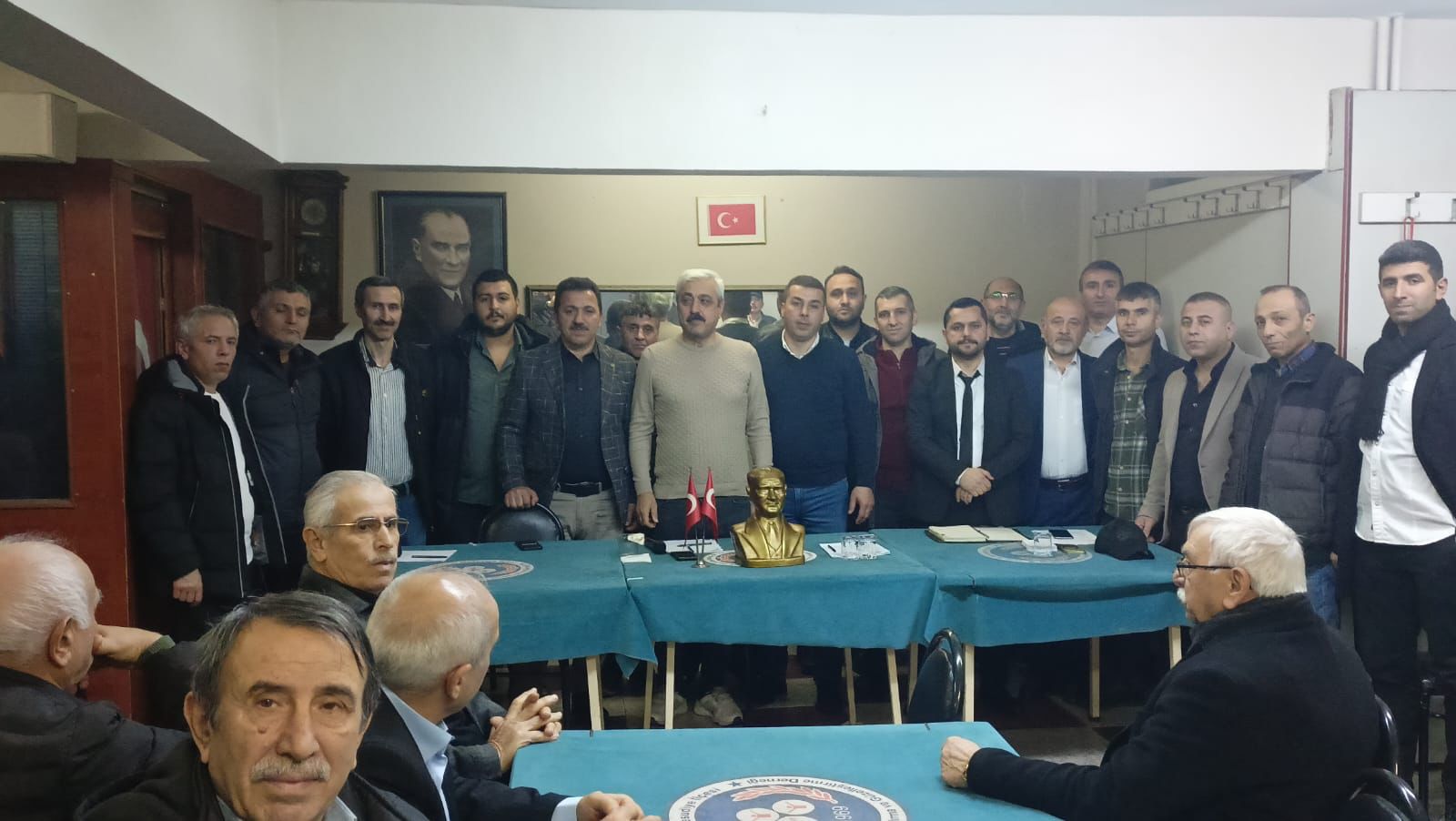 BİREBİR'İN YENİ BAŞKANI ŞEVKET METİN BİREBİR'İN YENİ BAŞKANI ŞEVKET METİN