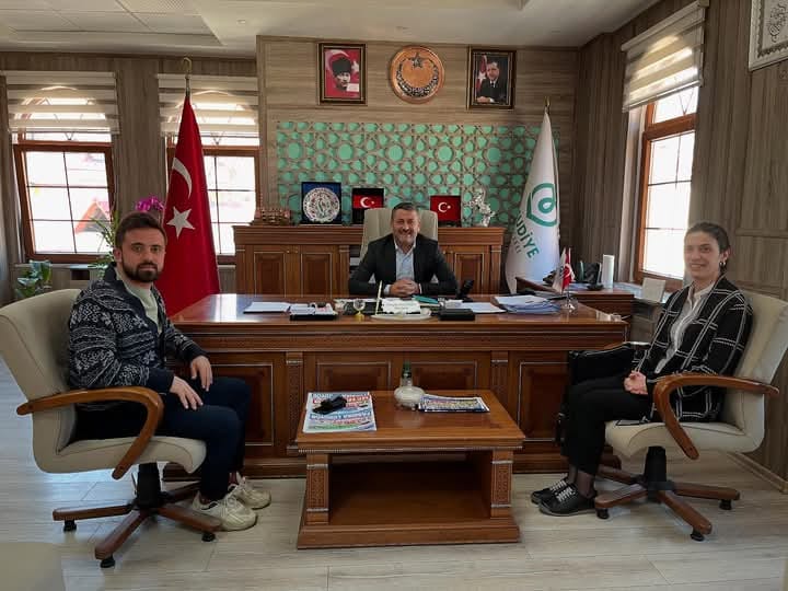 MİLLİ EĞİTİM MÜDÜRÜ VE YEŞİLAY BAŞKANINDAN BAŞKAN KOÇYİĞİT'E ZİYARET MİLLİ EĞİTİM MÜDÜRÜ VE YEŞİLAY BAŞKANINDAN BAŞKAN KOÇYİĞİT'E ZİYARET
