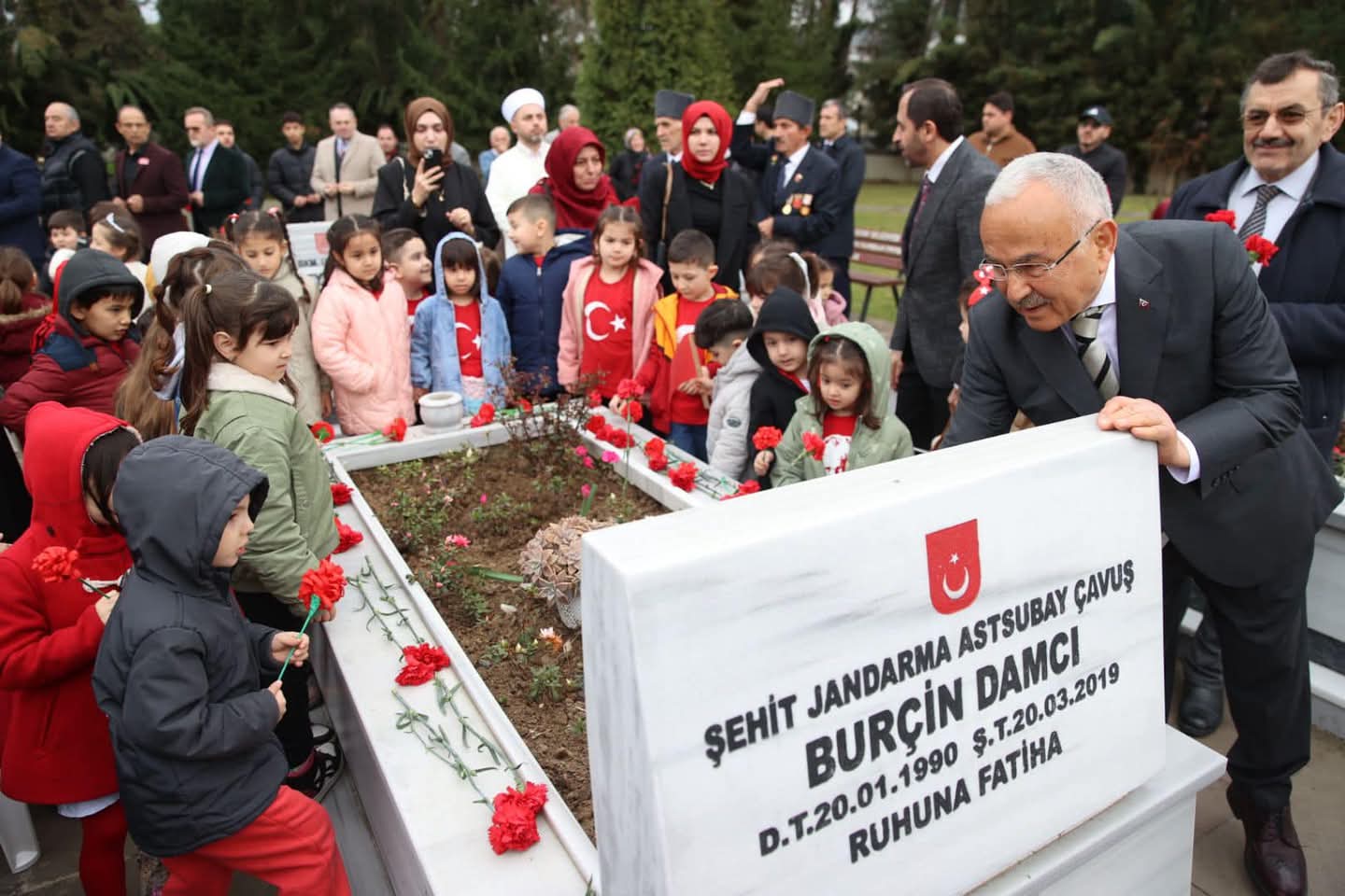 OBB BAŞKANI HİLMİ GÜLER 18 MART ÇANAKKALE ŞEHİTLER GÜNÜNDE ORDULU ŞEHİTLERİ UNUTMADI