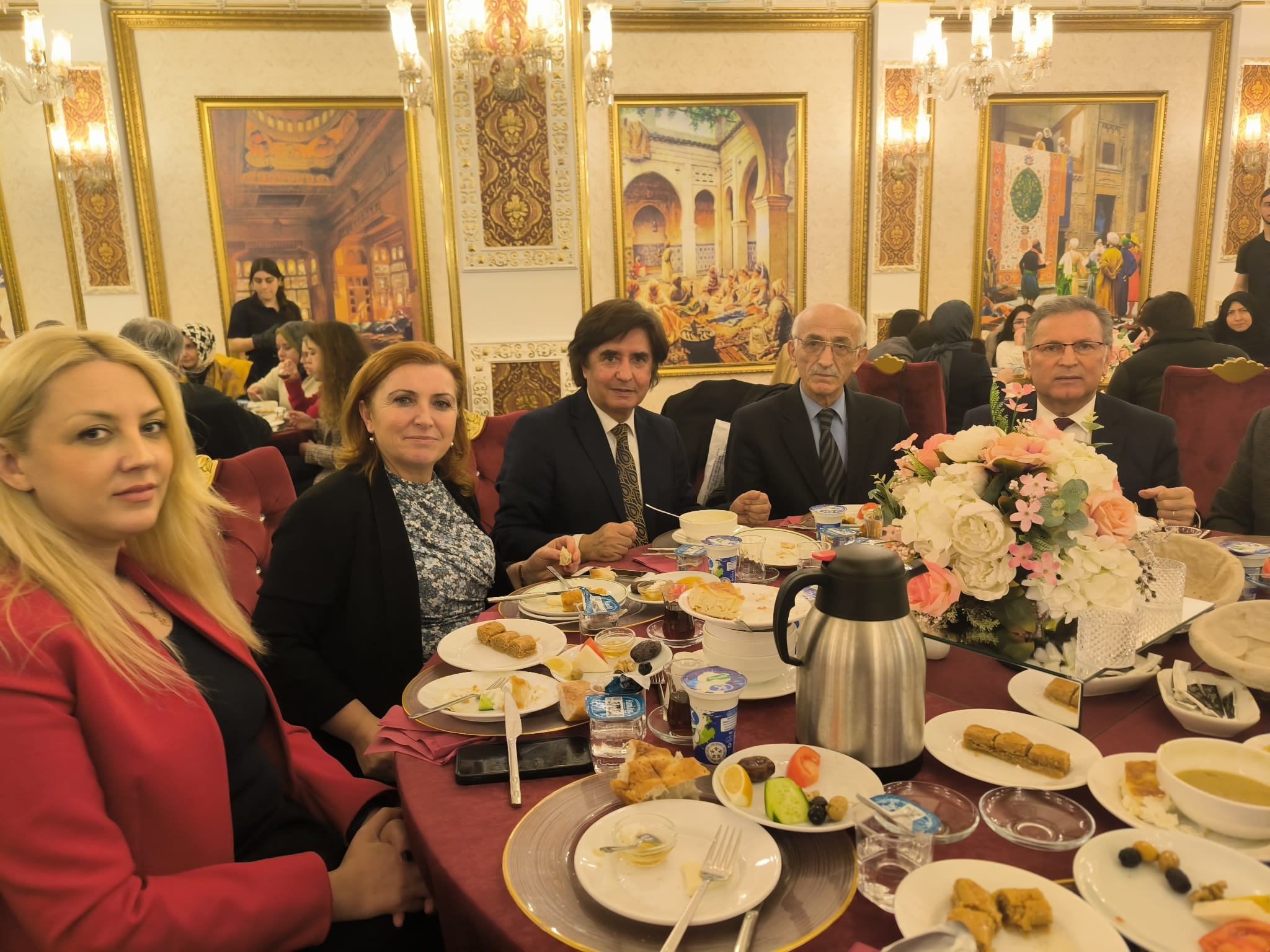 THOF BAŞKANI HÜSEYİN GÜLER'DEN İFTAR YEMEĞİ
