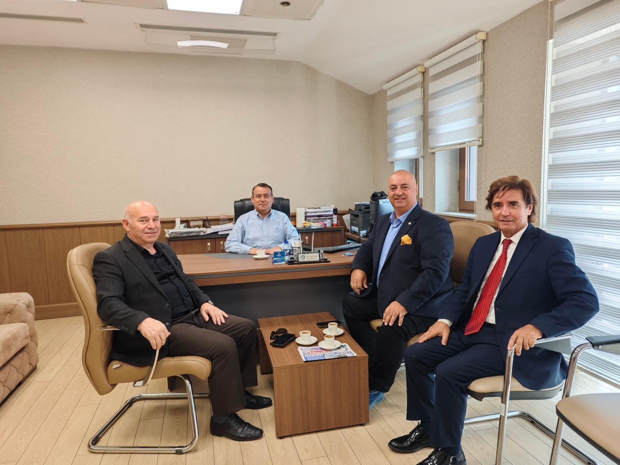 GAZETECİ BAŞKANLARDAN OBB BASIN DANIŞMANI METİN AKYĞREK'E ZİYARET GAZETECİ BAŞKANLARDAN OBB BASIN DANIŞMANI METİN AKYĞREK'E ZİYARET