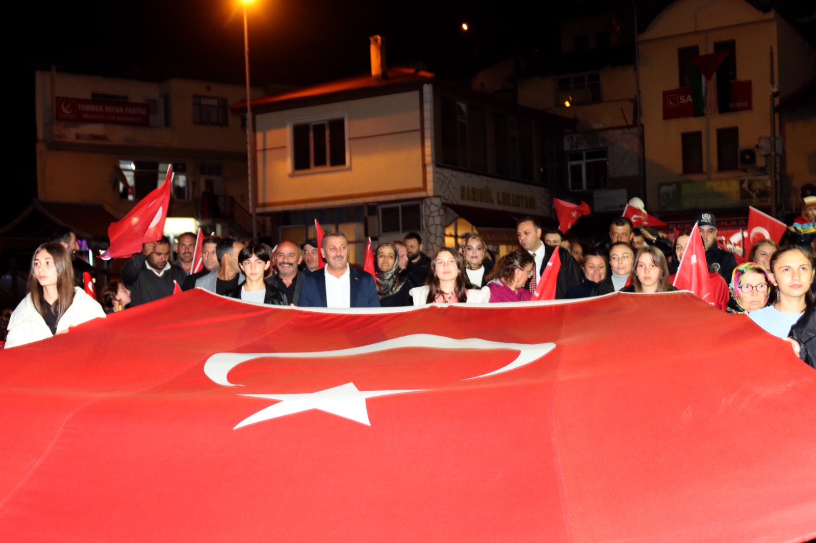 MESUDİYE'DE CUMHURİYET BAYRAMI FENER ALAYI