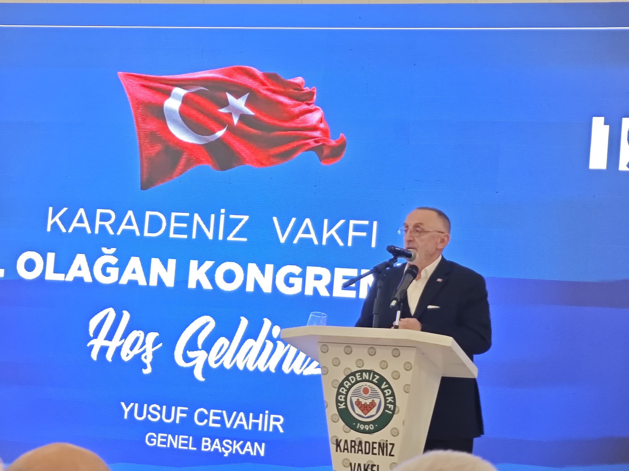 KARADENİZ VAKFI'NDA YUSUF CEVAHİR YENİDEN BAŞKAN SEÇİLEREK GÜVEN TAZELEDİ