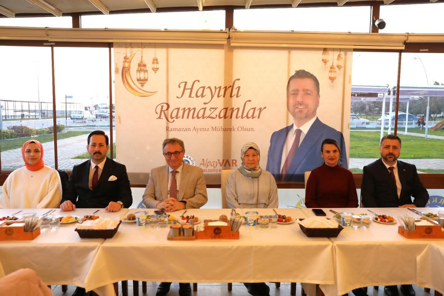 ŞARKÖY BELEDİYESİ ŞEHİT VE GAZİ AİLELERİNE İFTAR VERDİ