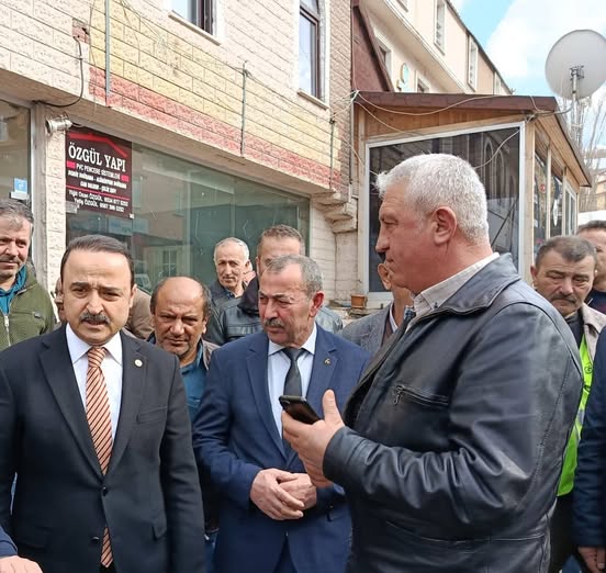 MUHTAR BECEREN YEŞİLCE YOLU İÇİN MİLLETVEKİLİ ŞANLITÜRK'TEN DESTEK İSTEDİ MUHTAR BECEREN YEŞİLCE YOLU İÇİN MİLLETVEKİLİ ŞANLITÜRK'TEN DESTEK İSTEDİ